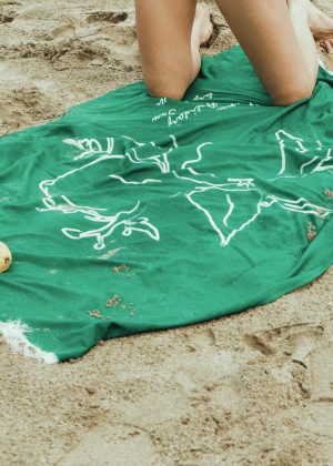 Multi-use Beach Sarong – FYNN x AKSU
